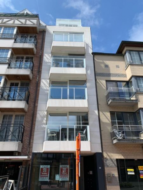 Nieuwbouwappartement Lippenslaan,met 2 zonnige terrassen